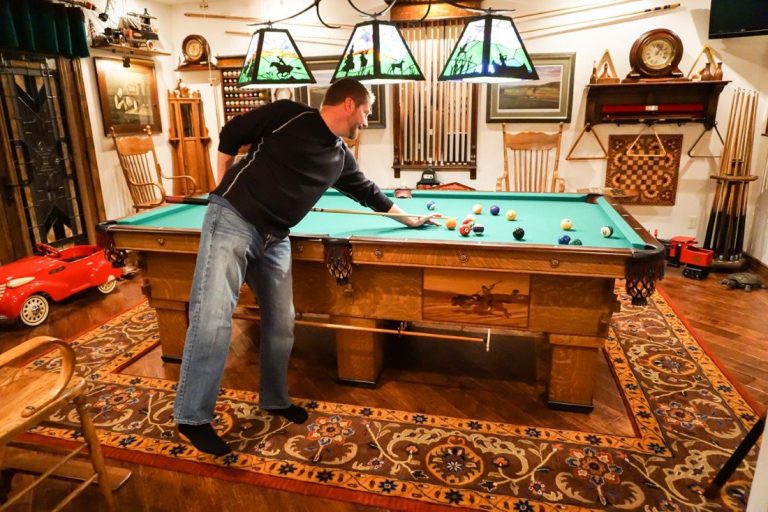 Antique Kansas City Billiard Table Vintage Cues for You